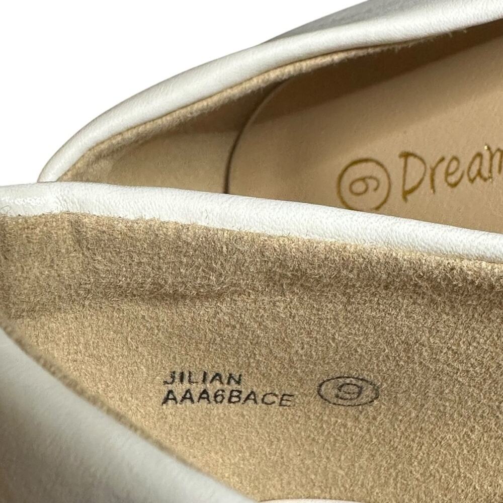 Dream pairs Julian White Women's hidden wedge Flats size 9 faux leather. - Picture 8 of 9